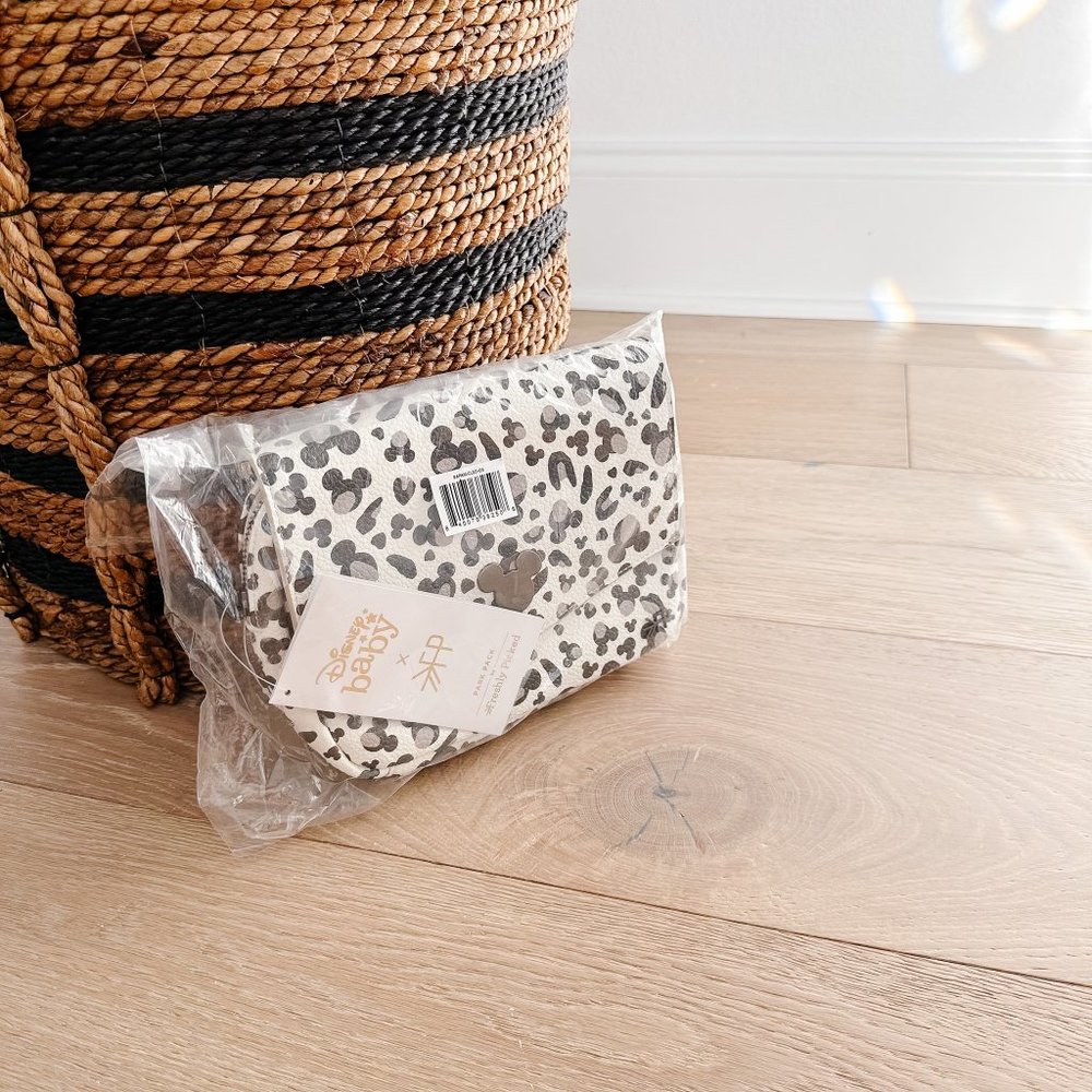 Freshly Picked Mickey Leopard Classic Park Pack Fanny Fannie NWT